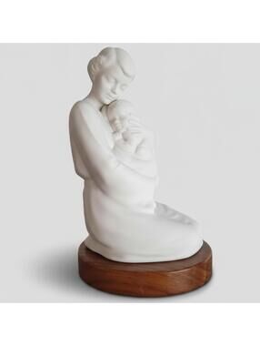 RARE FIND Porcelain Mother and Child Figurine "Cherished Moments"  1983 Vintage